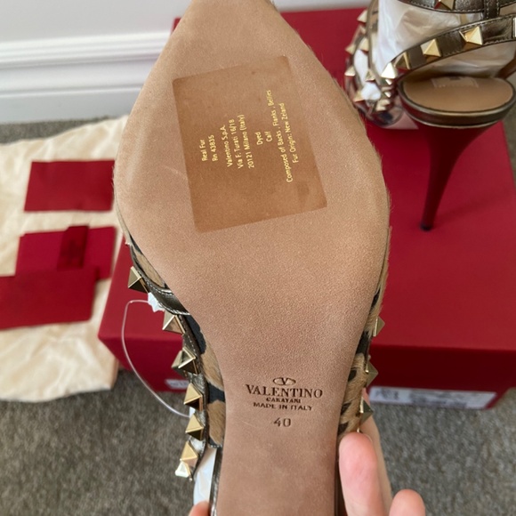 Valentino Calf Hair Leopard Print Rockstud Ankle Strap Pumps - Picture 3 of 9